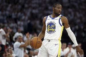 名记：库明加确实回到了金沙萨 但不是为了加入国家队打非锦赛