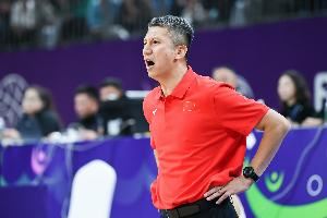 媒体人：如何破联防&防三分 是决定中国男篮能赢韩国多少分的关键