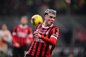 记者：米兰小将A-希门尼斯3次训练迟到，被阿莱格里下放到青年队