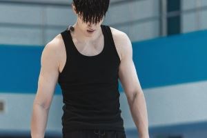 留在NBA别回来了！曾凡博更新INS努力训练中！变得相当壮实啊！