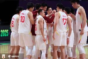 11分领先瞬间只剩2分！中国男篮次节最后4分钟被打9-0！