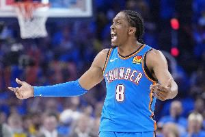 普总：杰伦威已做了一切进行手腕恢复 训练营后会知道具体情况