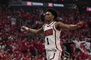 最高5年3.17亿！名记：联盟内部认为阿门能签顶薪 但这需要KD降薪